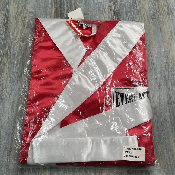 Supreme Everlast Satin Boxing Robe - Picture 1 of 3